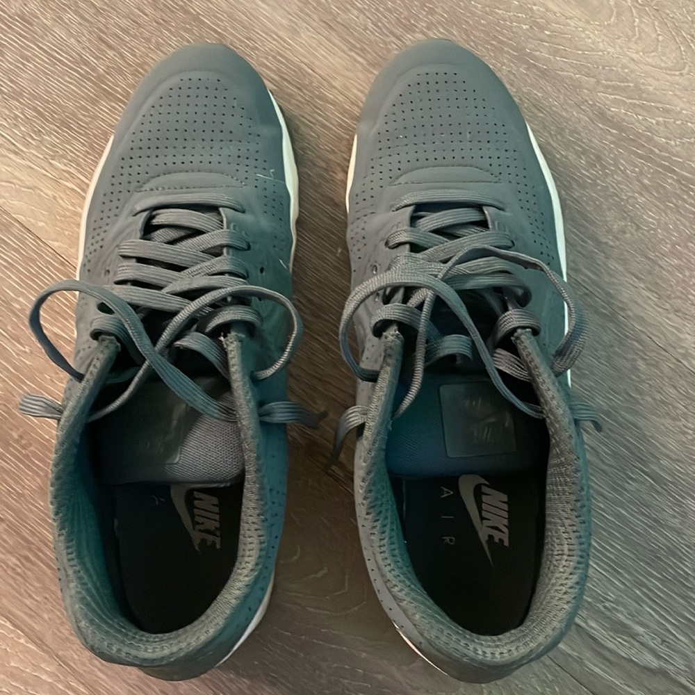 Air Max 90 Ultra Moire “Hasta”